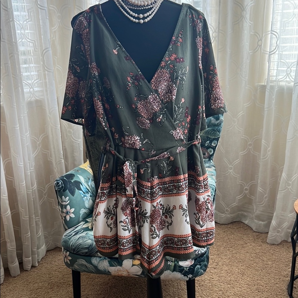 Francesca's Collections Black Flutter Sleeve Mini Dress